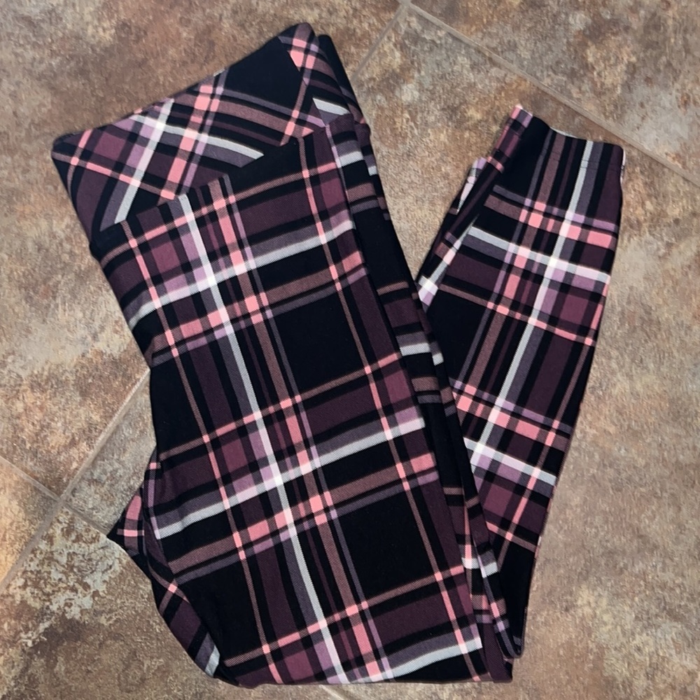 𝅺Torrid Pixie high rise ponte pants black pink purple plaid size 2